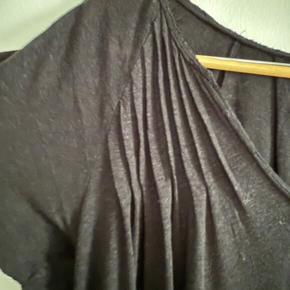 FREE PEOPLE | Black Linen Blend Swing T-shirt V Neck Pintuck Shoulders | Small - Picture 5 of 8